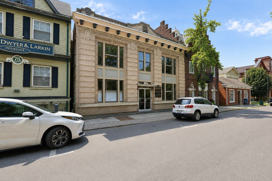 44 Main St, Kingston, NY à louer - Photo de l’immeuble – Image 2 sur 30