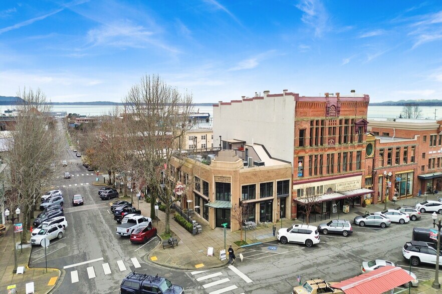 1011 Harris Ave, Bellingham, WA à louer - Photo de l’immeuble – Image 2 sur 4