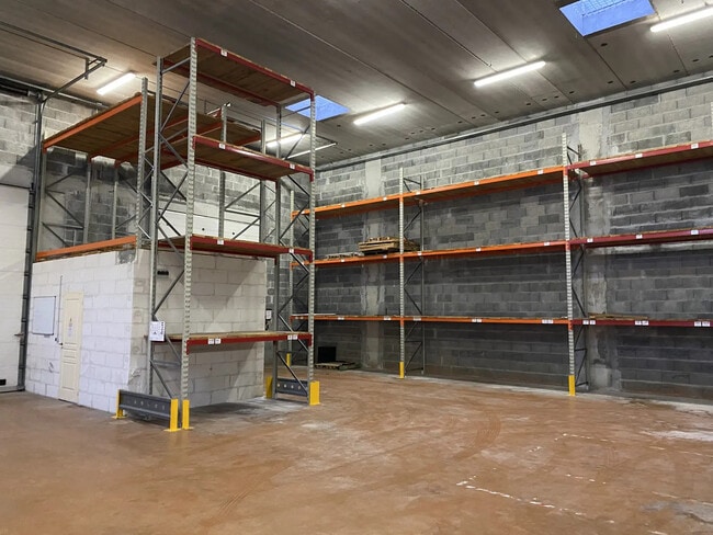 Plus de détails pour 1 Avenue Jean Mermoz, Eysines - Local d'activités à louer