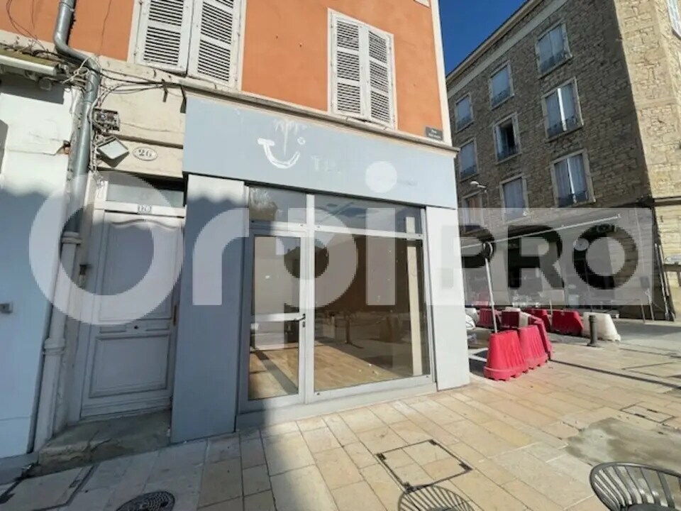 Local commercial dans Villefranche-sur-Saône à vendre Photo de l’immeuble– Image 1 sur 5