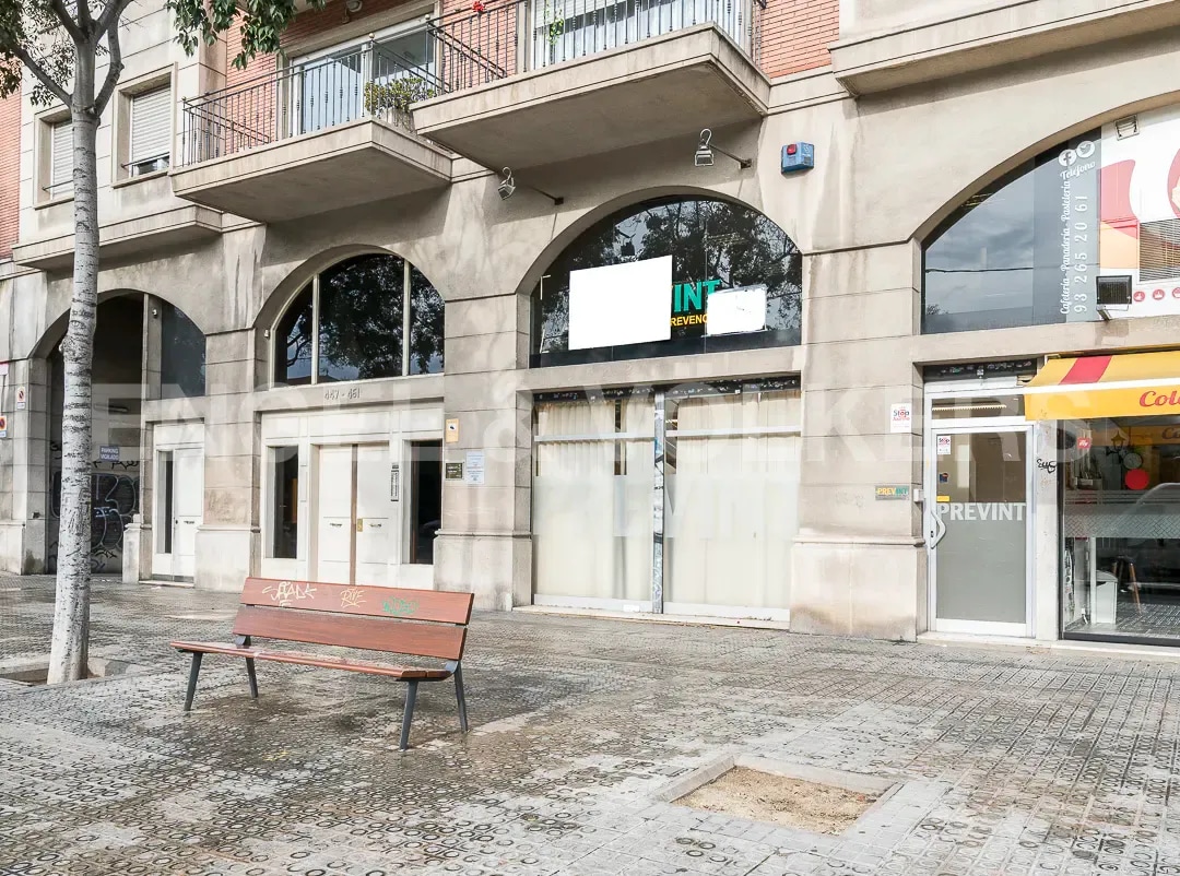 Local commercial dans Barcelone, Barcelona à louer Plan d’étage– Image 1 sur 26