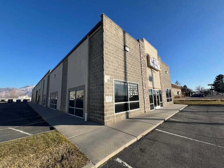 2736 S 1900 W, Ogden, UT à louer - Photo de l’immeuble – Image 3 sur 36