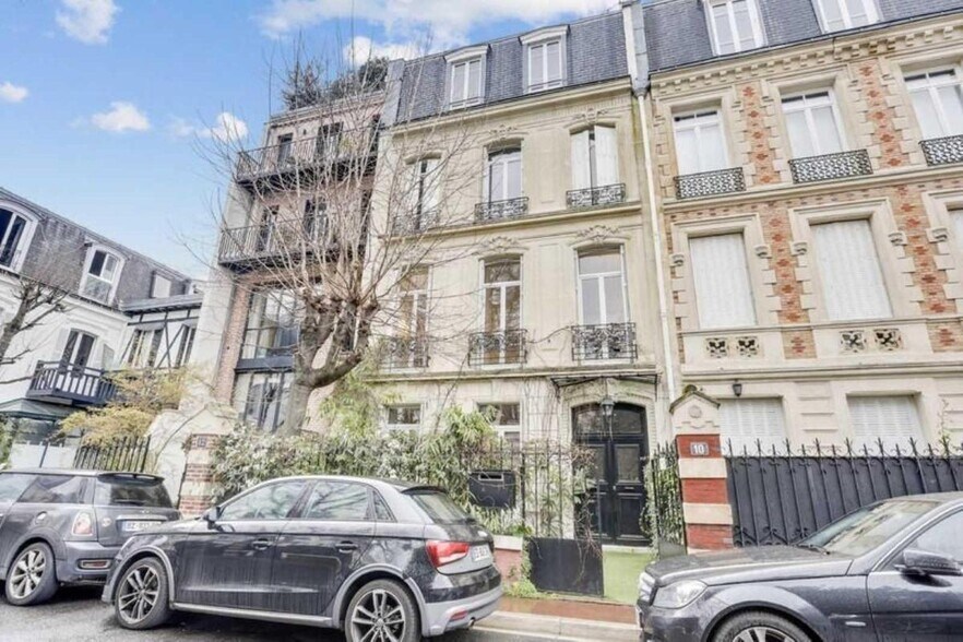 44 Avenue Victor Hugo, Paris à louer - Photo de l’immeuble – Image 1 sur 17