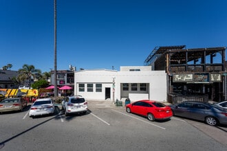 5050-5054 Newport Ave, San Diego, CA à louer Photo intérieure– Image 2 sur 8