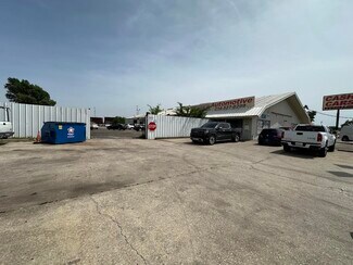 Plus de détails pour 12002 Garland Rd, Dallas, TX - Local commercial à louer