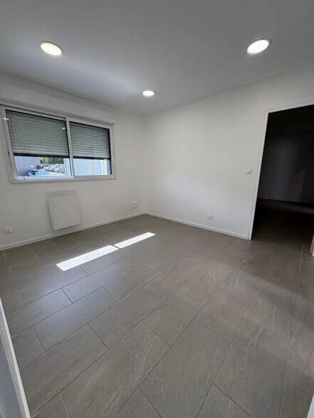 Local commercial dans Angers à louer - Photo intérieure – Image 2 sur 8