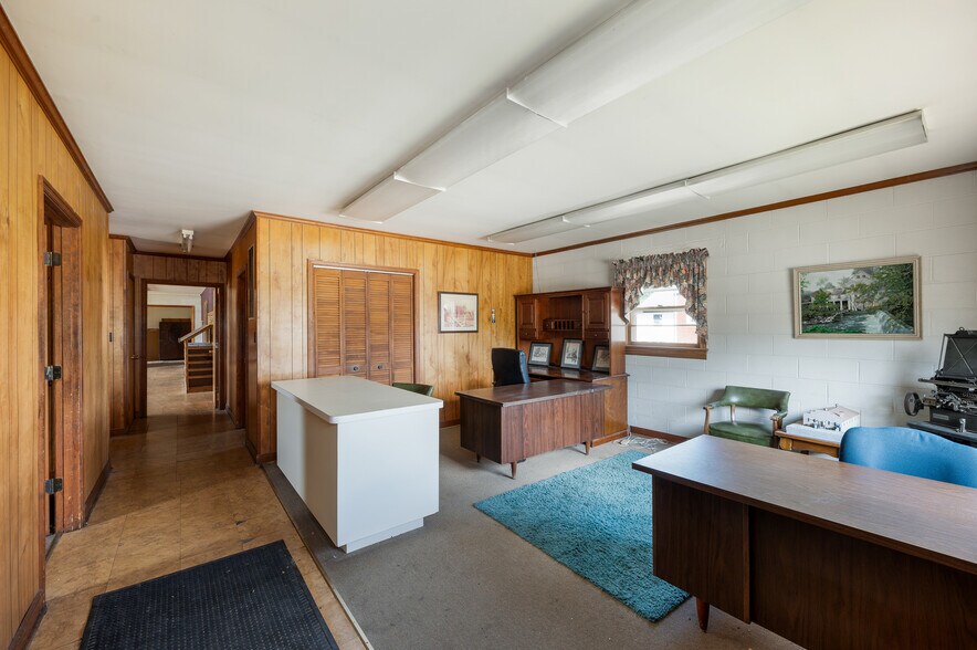 589 Court St, Appomattox, VA à vendre - Photo de l’immeuble – Image 3 sur 28