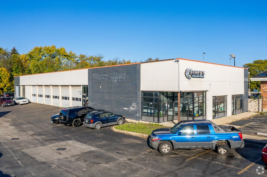 84 S Orchard Dr, Park Forest, IL à vendre - Photo de l’immeuble – Image 2 sur 3