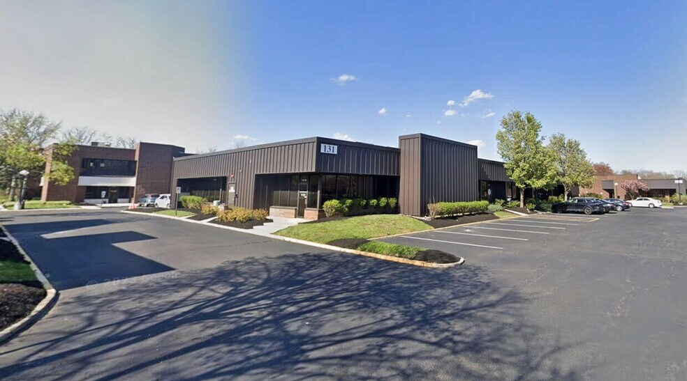 127 Gaither Dr, Mount Laurel, NJ à louer - Photo de l’immeuble – Image 2 sur 4