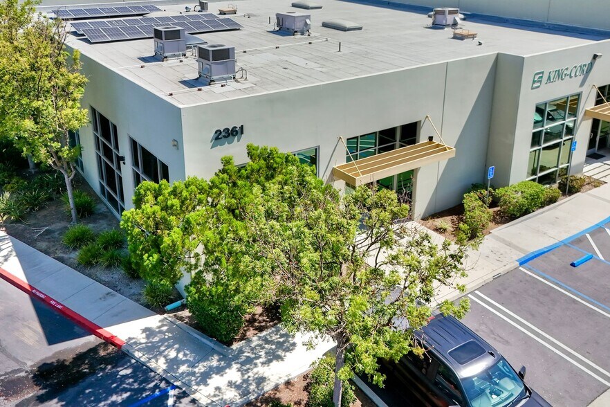 2361 La Mirada Dr, Vista, CA à vendre - Photo de l’immeuble – Image 1 sur 6