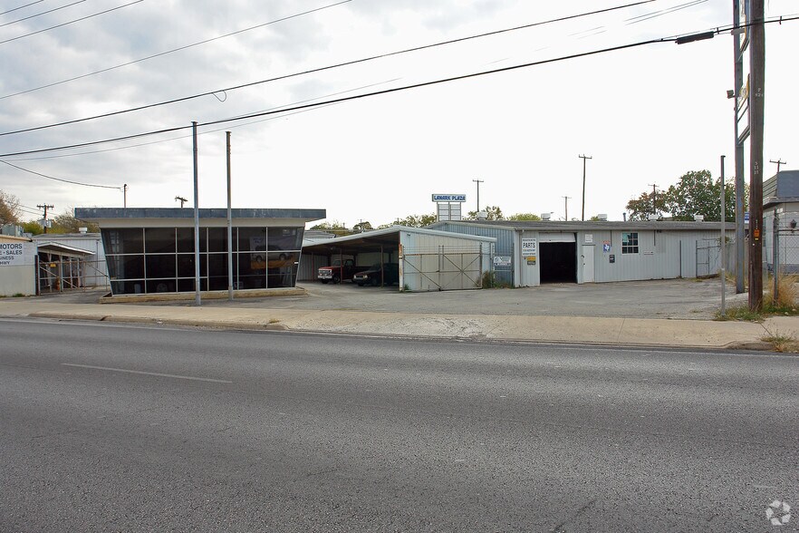 2130 Austin Hwy, San Antonio, TX à vendre - Photo de l’immeuble – Image 3 sur 10