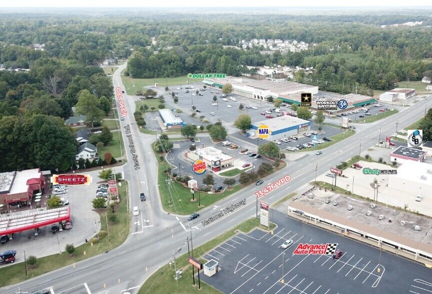 1404-1428 National Hwy, Thomasville, NC à louer - Photo de l’immeuble – Image 1 sur 3