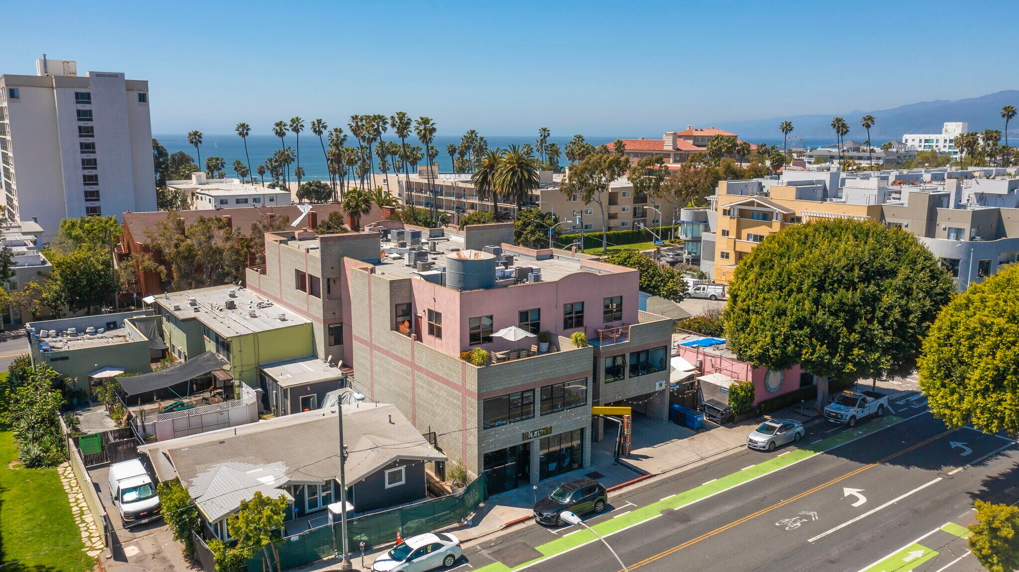 2110 Main St, Santa Monica, CA à louer Photo de l’immeuble– Image 1 sur 12