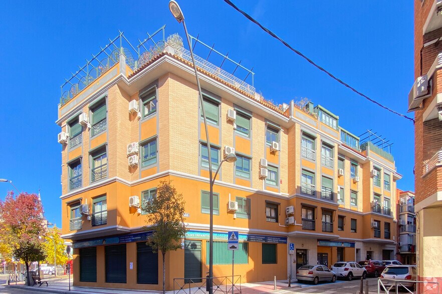 Local commercial dans Getafe, Madrid à louer - Photo de l’immeuble – Image 3 sur 3