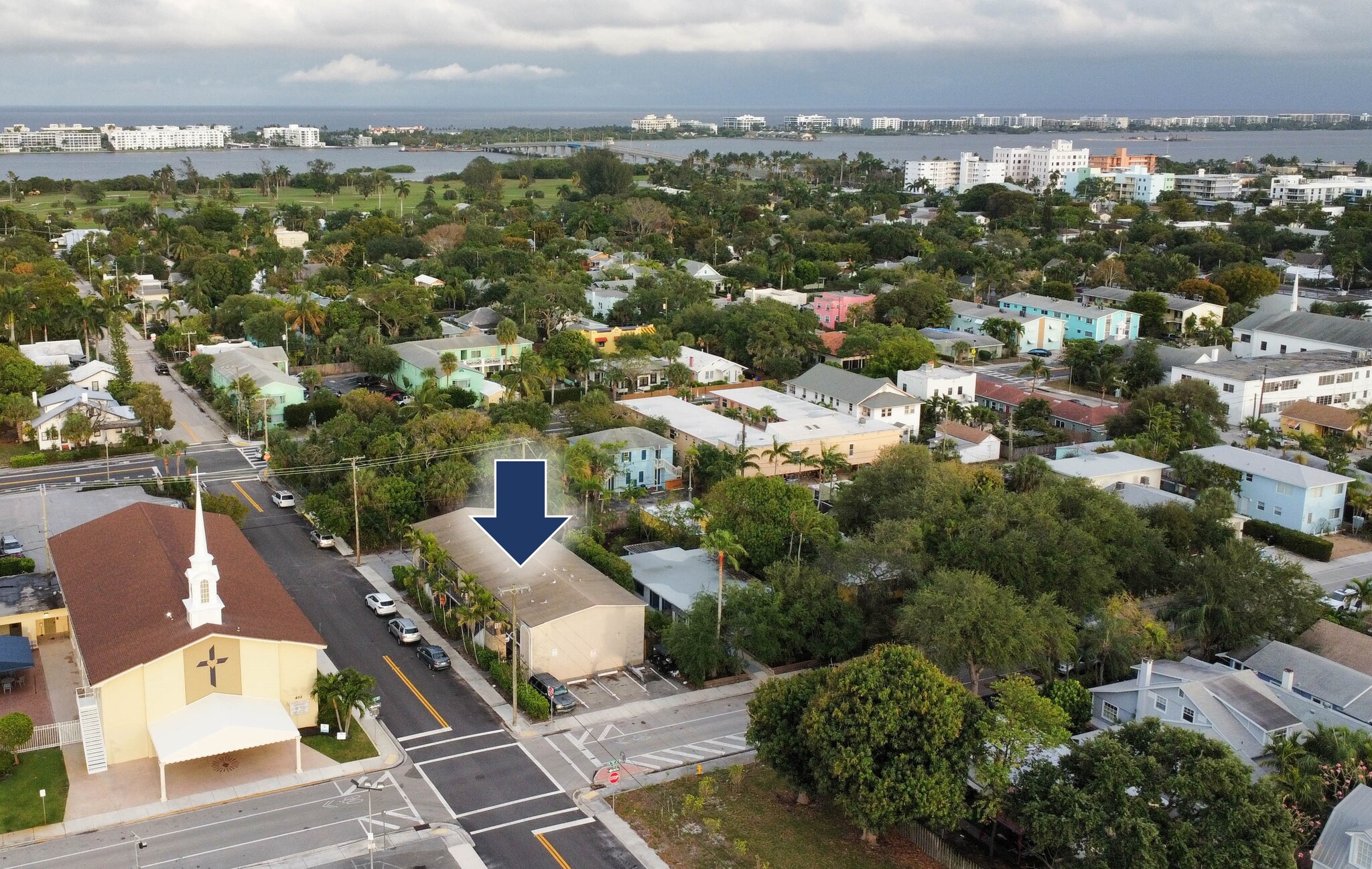 409 4th Ave N, Lake Worth, FL à vendre Photo de l’immeuble– Image 1 sur 17