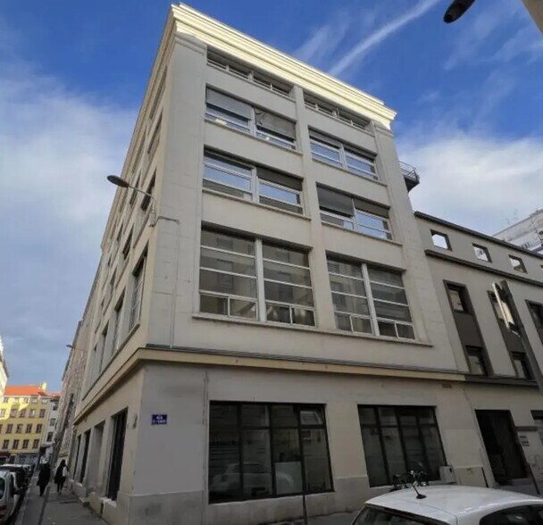 11 Rue Auguste Lacroix, Lyon à louer - Photo de l’immeuble – Image 2 sur 10