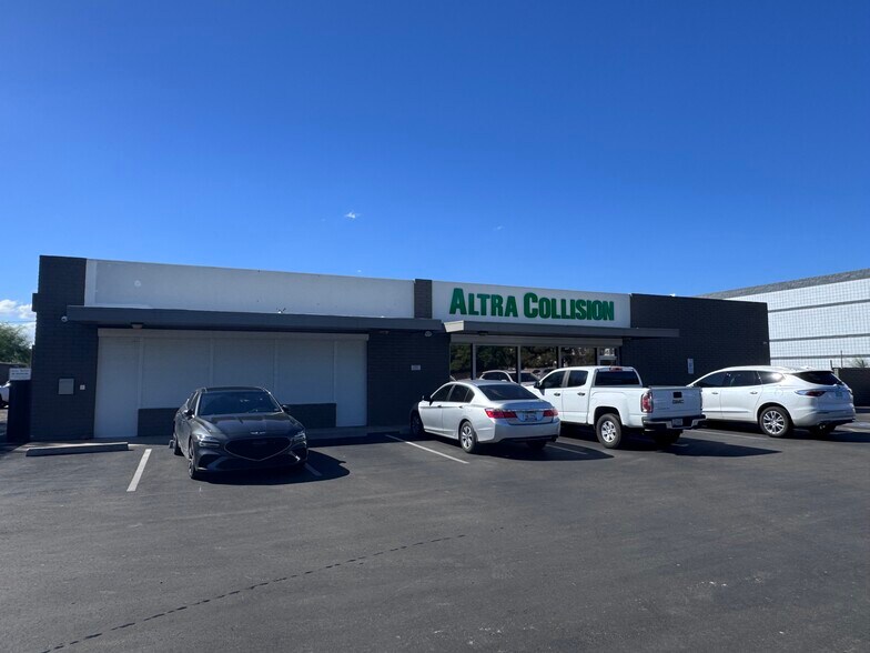 16624 N 32nd St, Phoenix, AZ à louer - Photo de l’immeuble – Image 3 sur 7