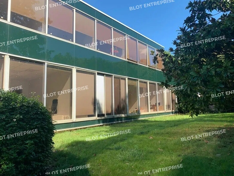 Bureau dans Rennes à louer - Photo de l’immeuble – Image 1 sur 8