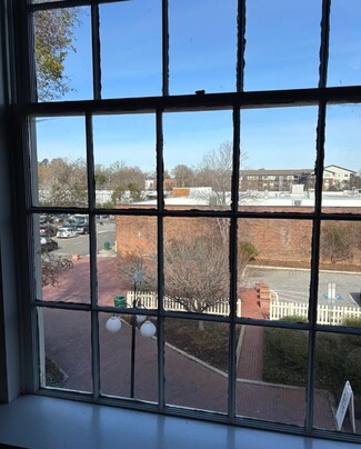 Plus de détails pour 200 N Greensboro St, Carrboro, NC - Bureau à louer