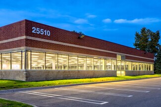 Plus de détails pour 25510 W 11 Mile Rd, Southfield, MI - Local d’activités à vendre