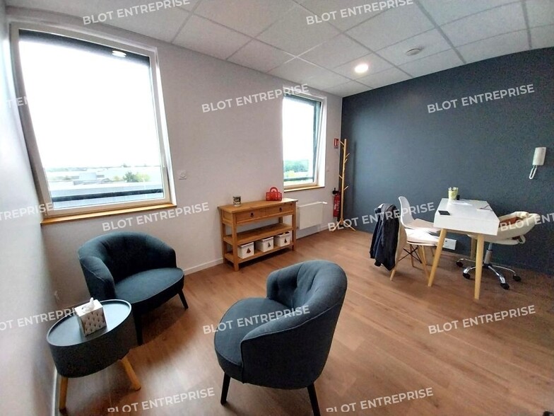Bureau dans Saint Malo à vendre - Photo intérieure – Image 2 sur 3