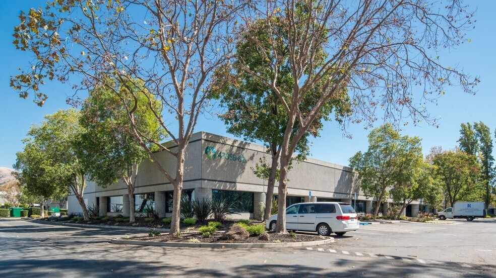 47221-47233 Fremont Blvd, Fremont, CA à louer - Photo principale – Image 1 sur 8
