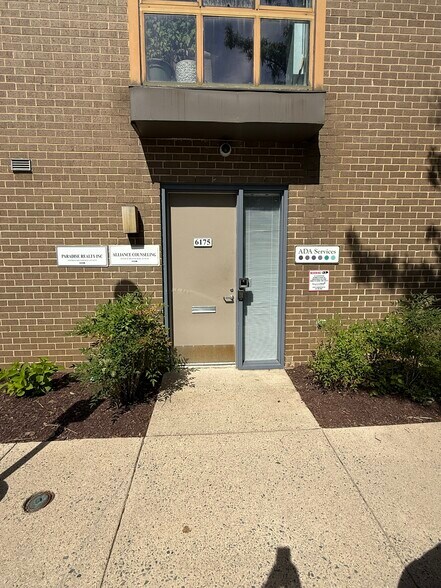 6177-6183 Executive Blvd, Rockville, MD à vendre - Photo de l’immeuble – Image 3 sur 8