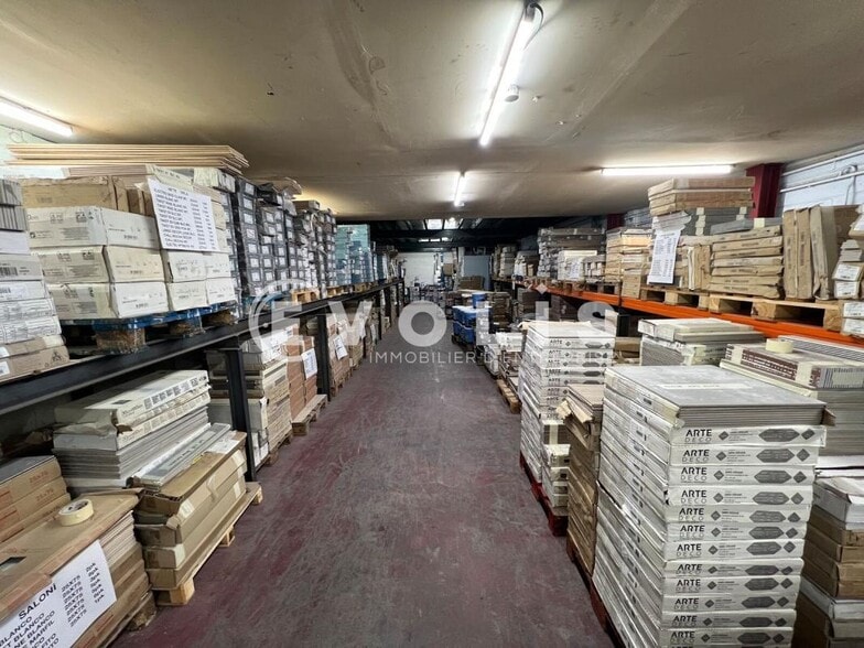 Local d'activités dans Torcy à vendre - Photo intérieure – Image 2 sur 10