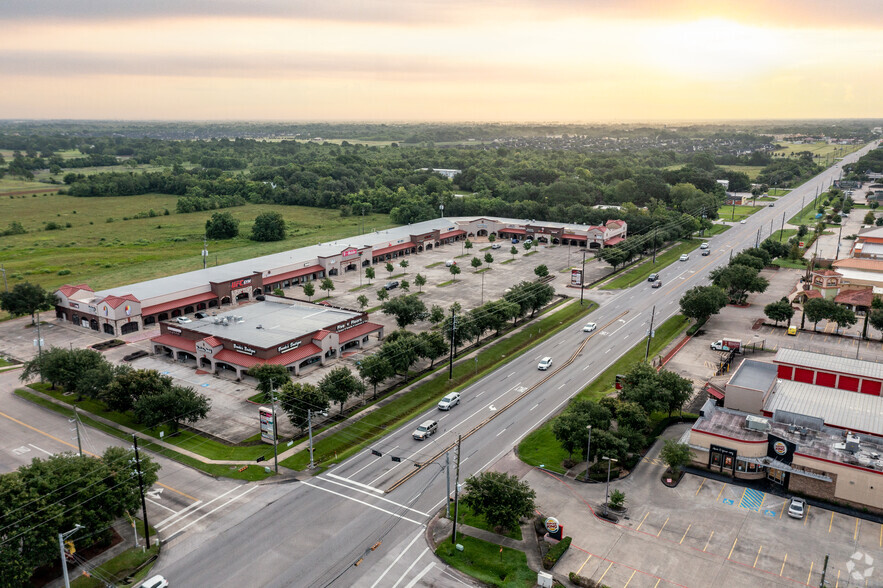 8201-8209 Broadway St, Pearland, TX à louer - Photo de l’immeuble – Image 3 sur 12