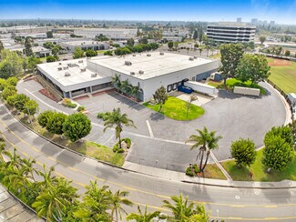 Plus de détails pour 3232 W MacArthur Blvd, Santa Ana, CA - Local d'activités à louer