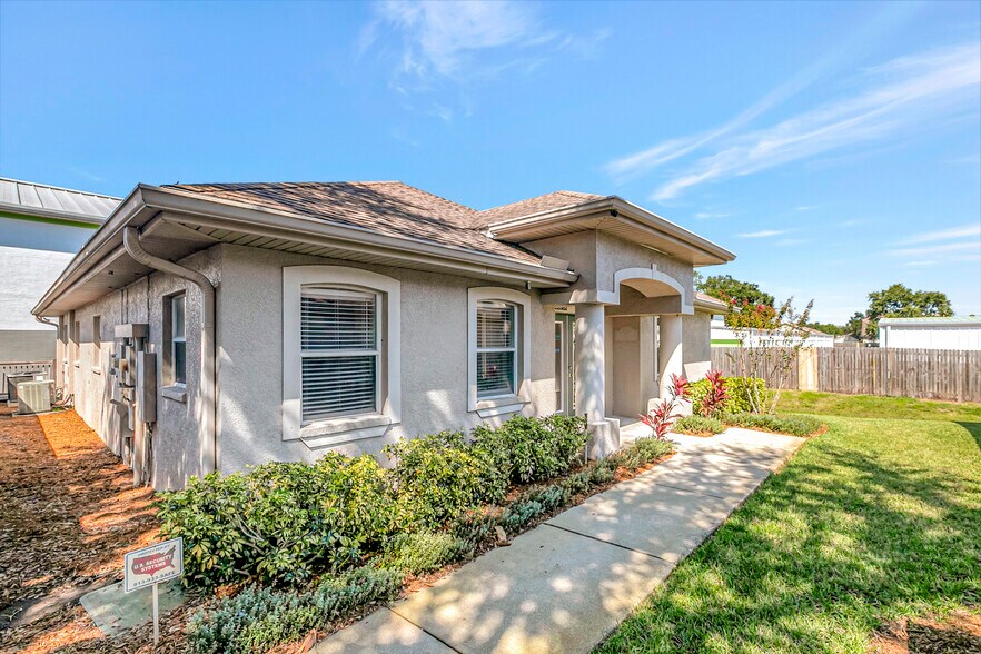 28953 Wesley Chapel Blvd, Wesley Chapel, FL à louer - Photo de l’immeuble – Image 2 sur 24