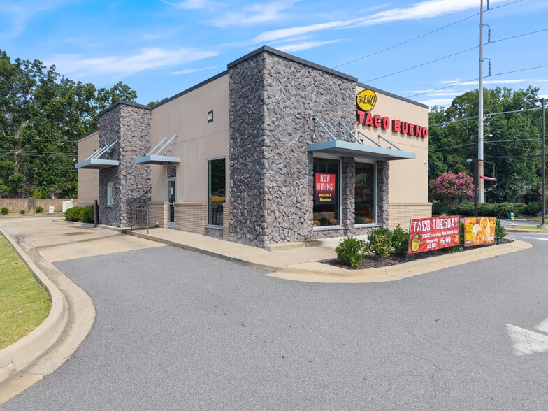 9101 W Markham St, Little Rock, AR à louer - Photo de l’immeuble – Image 3 sur 9