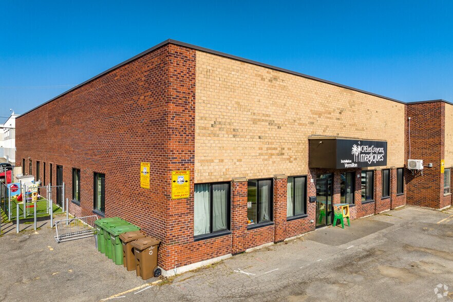 6085-6095 Blvd Couture, Montréal, QC à louer - Photo de l’immeuble – Image 3 sur 14