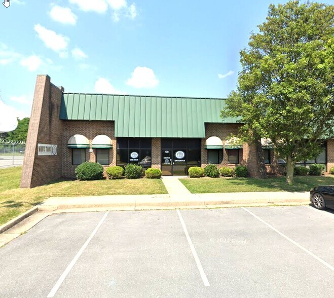 160-170 Dawson Dr, Winchester, VA à louer - Photo principale – Image 1 sur 3