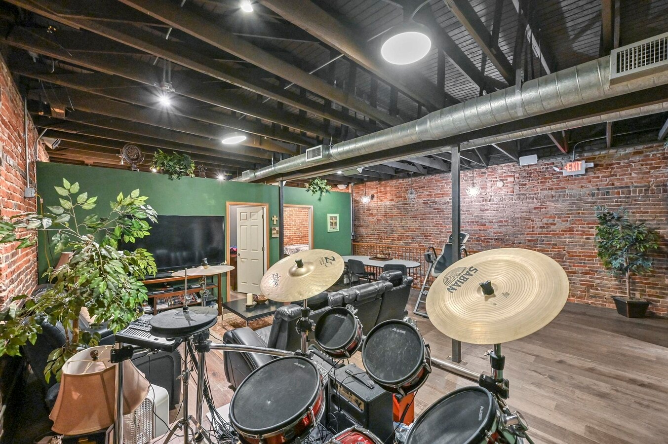 View Photo