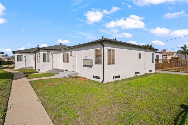 Plus de détails pour 1525 W 105th St, Los Angeles, CA - Logement à vendre
