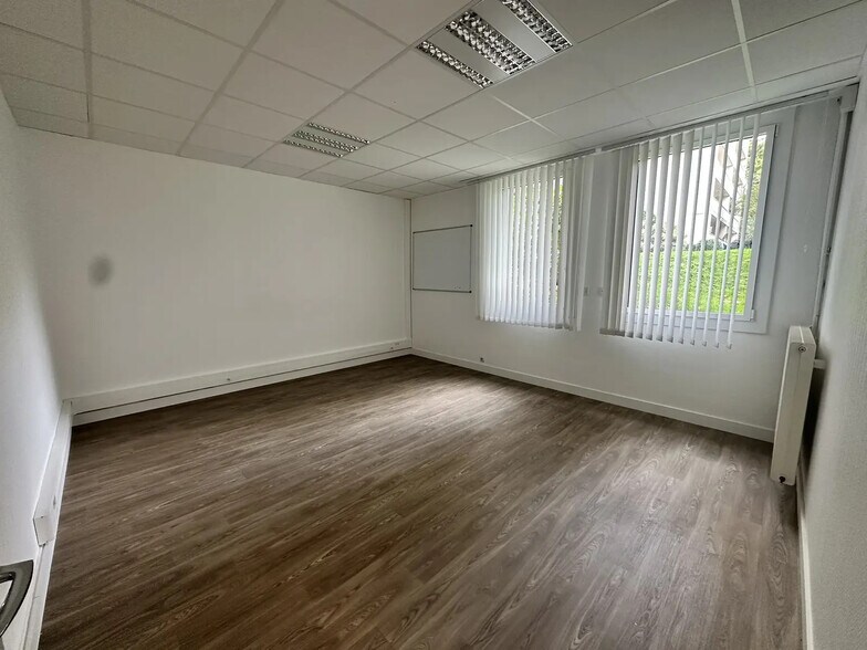 Bureau dans Angers à louer - Photo de l’immeuble – Image 3 sur 7