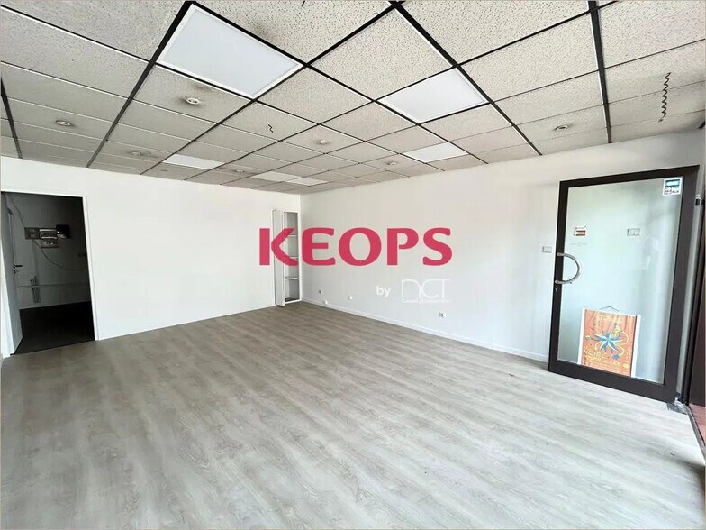 Local commercial dans Saint-Alban à vendre - Photo de l’immeuble – Image 2 sur 9