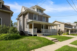 Plus de détails pour 619 E Burlington St, Iowa City, IA - Logement à vendre