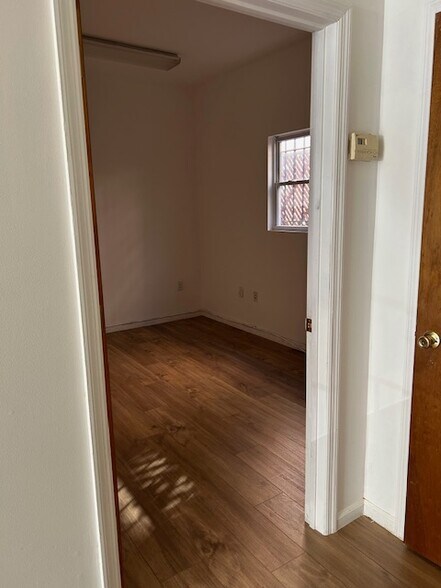 13621A 37th Ave, Flushing, NY à louer - Photo de l’immeuble – Image 2 sur 10
