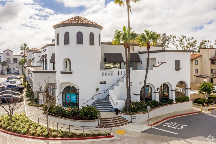 1835 Newport Blvd, Costa Mesa, CA à vendre - Photo de l’immeuble – Image 3 sur 7