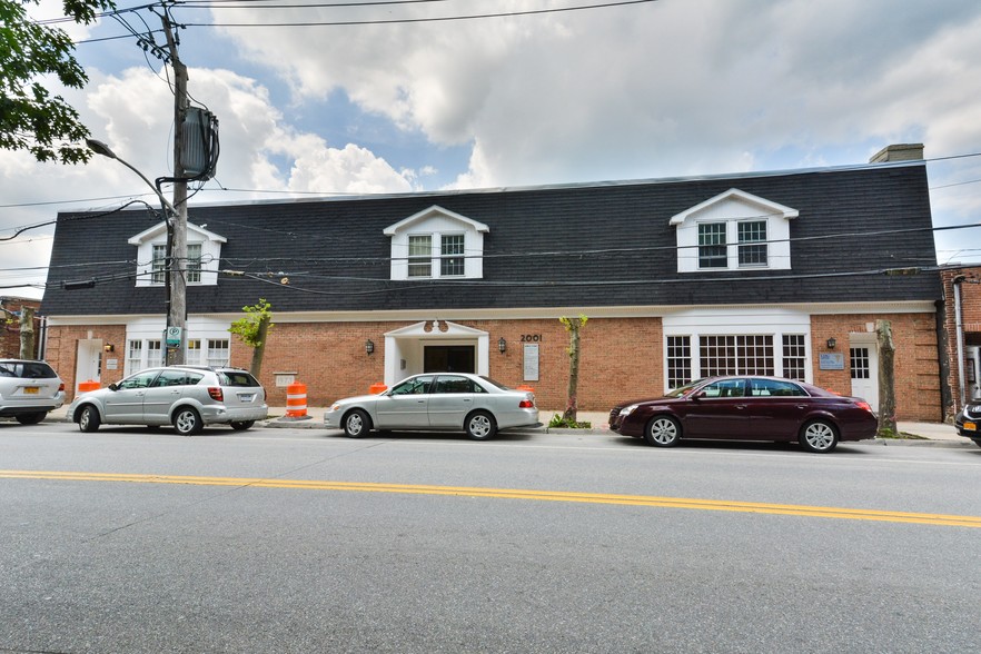 2001 Palmer Ave, Larchmont, NY à louer - Photo principale – Image 1 sur 2
