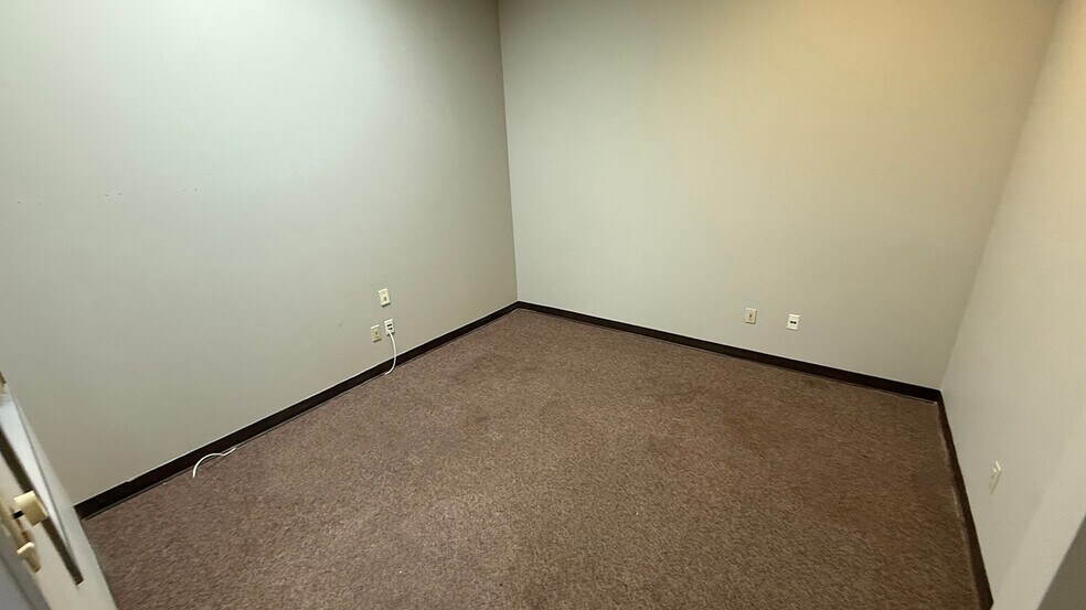574 Erin St, Winnipeg, MB à louer - Photo intérieure – Image 3 sur 11