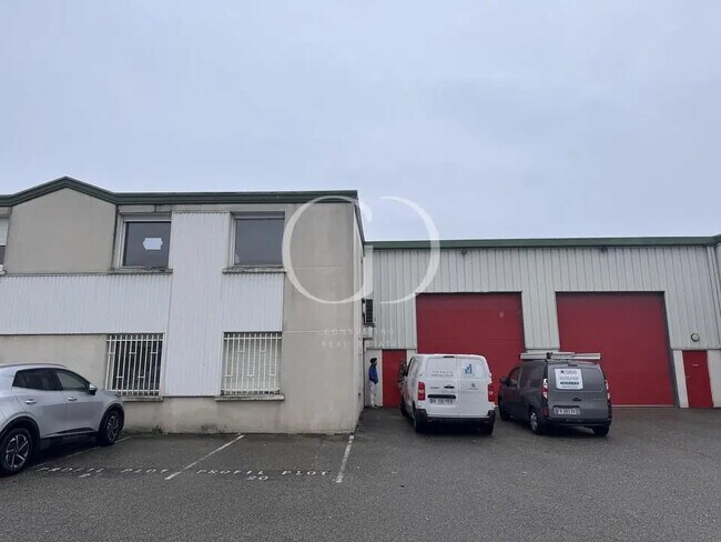 Plus de détails pour 32-34 Avenue Des Frères Montgolfier, Chassieu - Local d'activités à louer