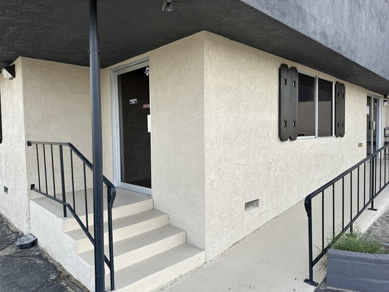 73421 29 Palms Hwy, Twentynine Palms, CA à louer - Photo de l’immeuble – Image 2 sur 24
