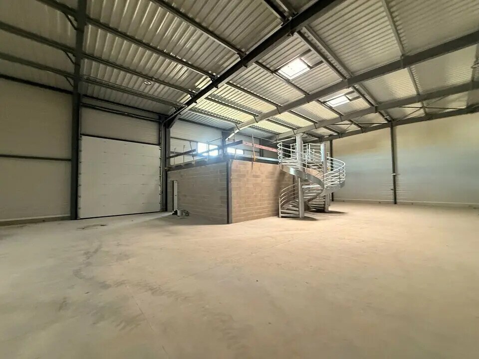 Local d’activités dans Beauvais à louer Photo intérieure– Image 1 sur 3