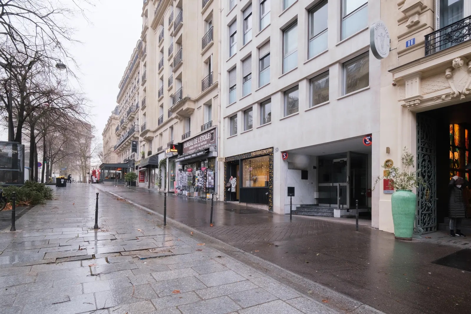 9 Avenue Mac-Mahon, Paris à louer Photo de l’immeuble– Image 1 sur 5