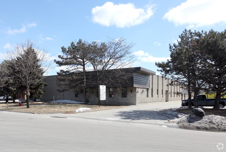1640 Bonhill Rd, Mississauga, ON à louer - Photo principale – Image 1 sur 3