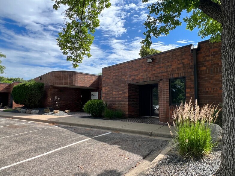 4970-4980 Lincoln Dr, Minneapolis, MN à vendre - Photo de l’immeuble – Image 1 sur 12