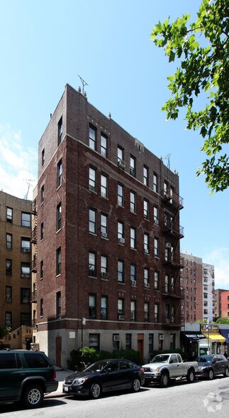 579-587 Fort Washington Ave, New York, NY à vendre - Photo de l’immeuble – Image 2 sur 2